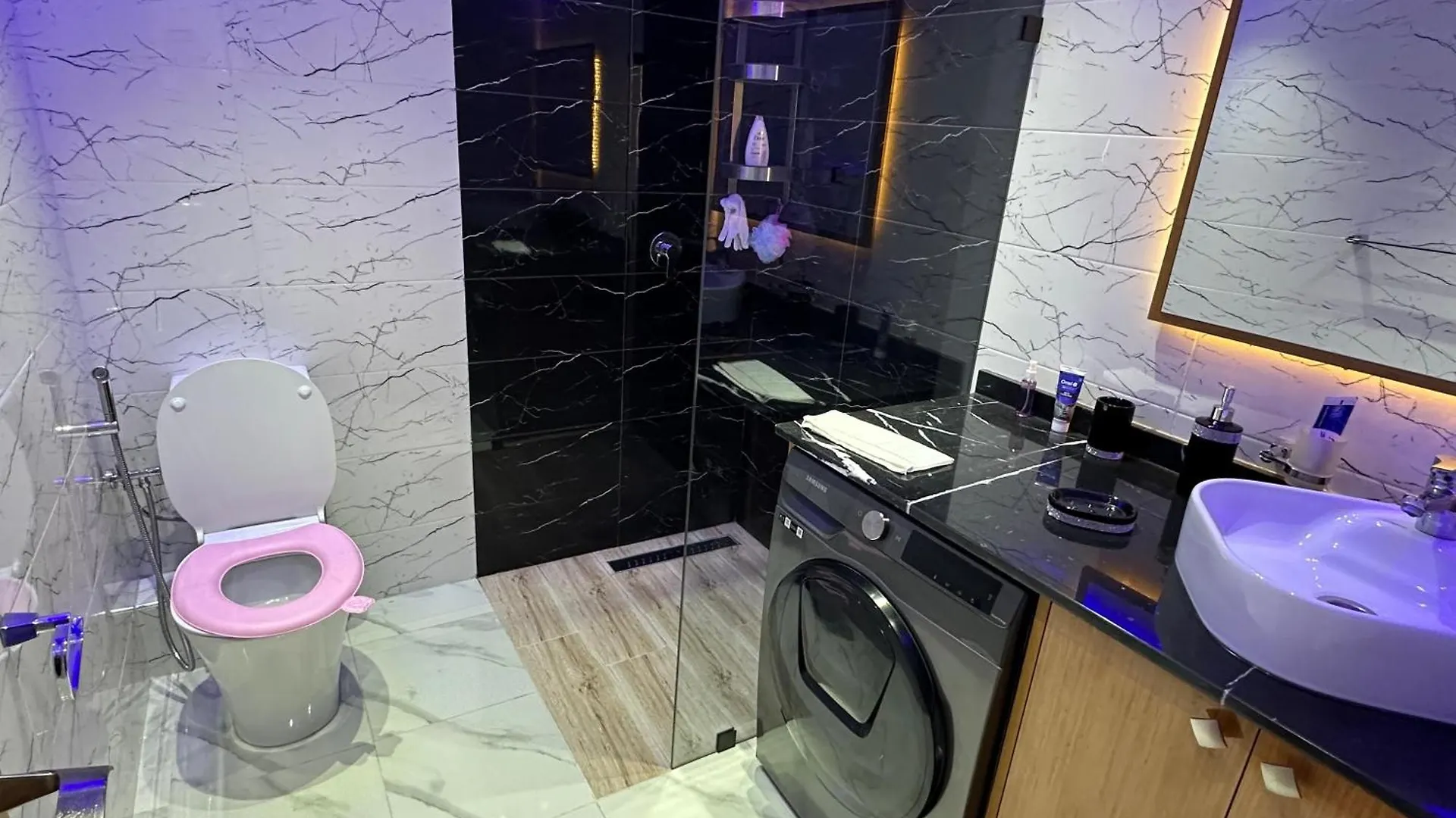 Modern Apartment Pool Service Airport Shuttle Easy Check-In Cozy Beds 7 Min From Marina Agadir